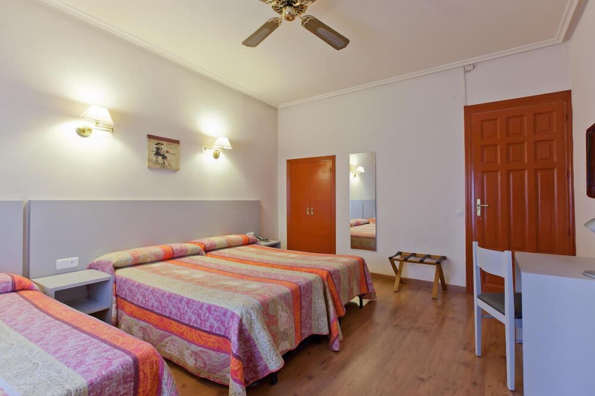 Hostal Andorra Madri Exterior foto